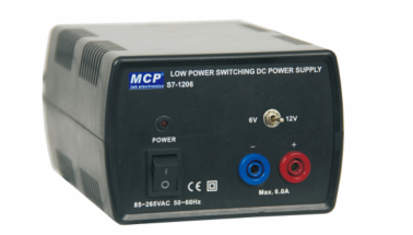 LOW POWER SWITCHING POWER SUPPLY
